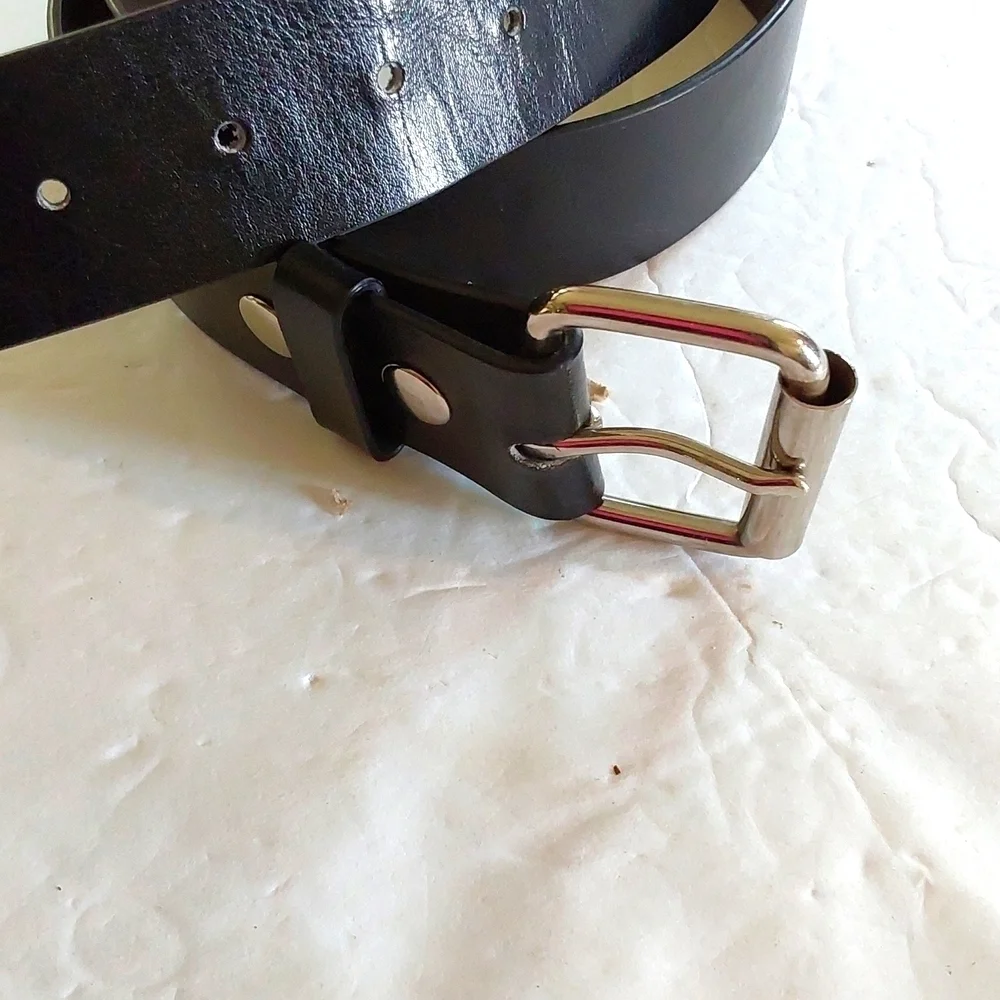 Modern mens size